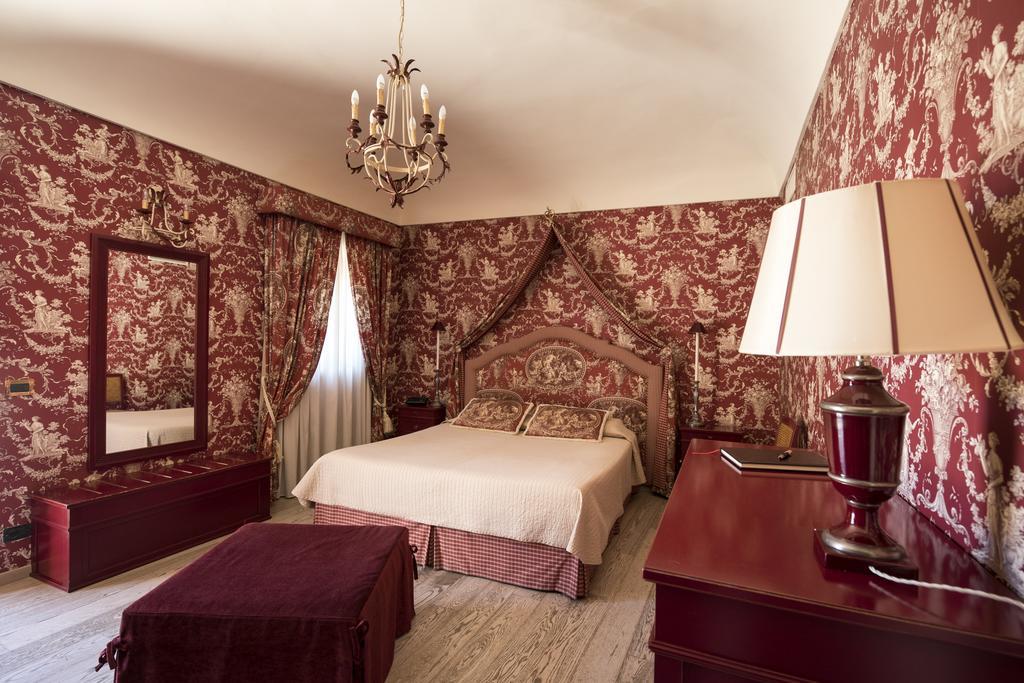 Palazzo Failla Hotel โมดิกา ภายนอก รูปภาพ